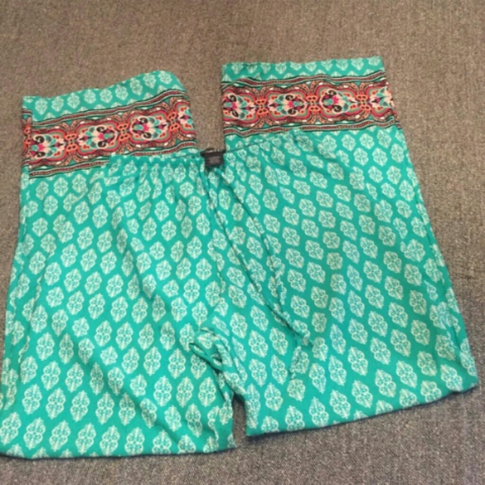 RUE 21 pants